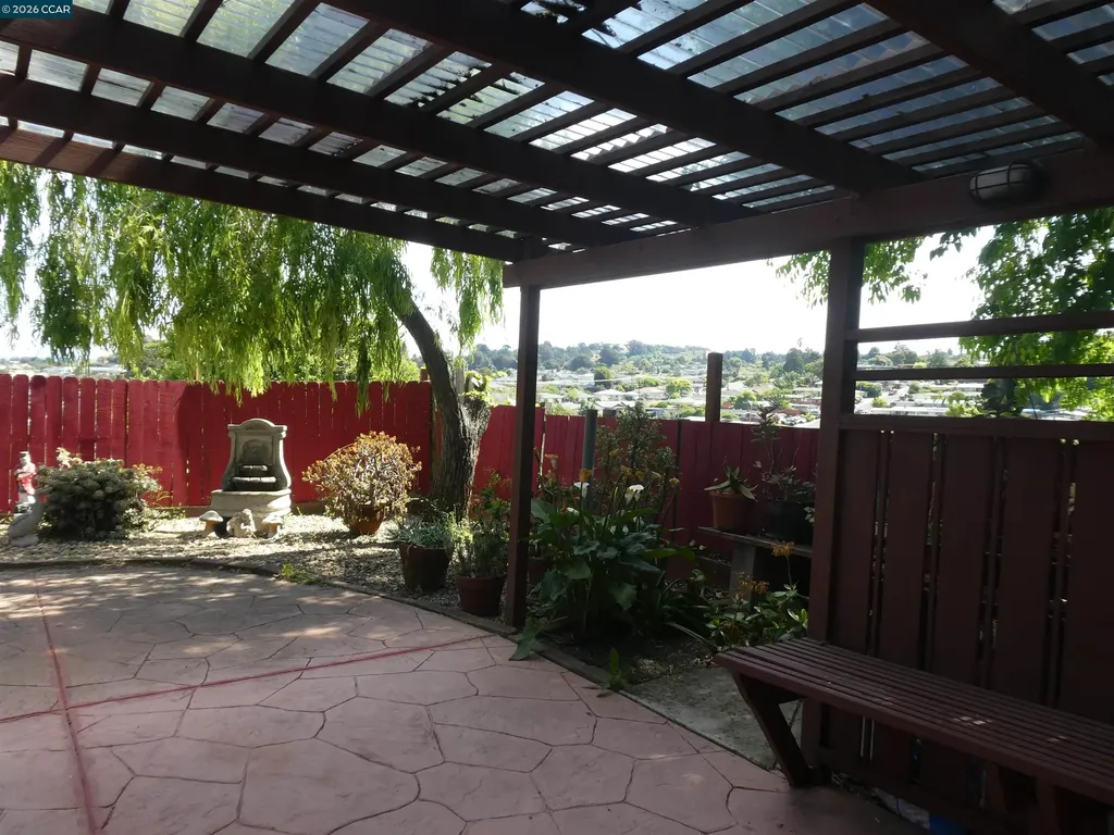 2908 Sargent Avenue San Pablo CA 94806