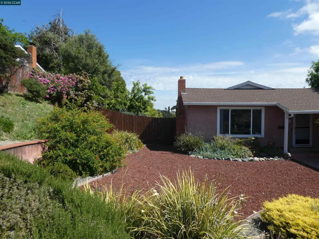 2908 Sargent Avenue San Pablo CA 94806