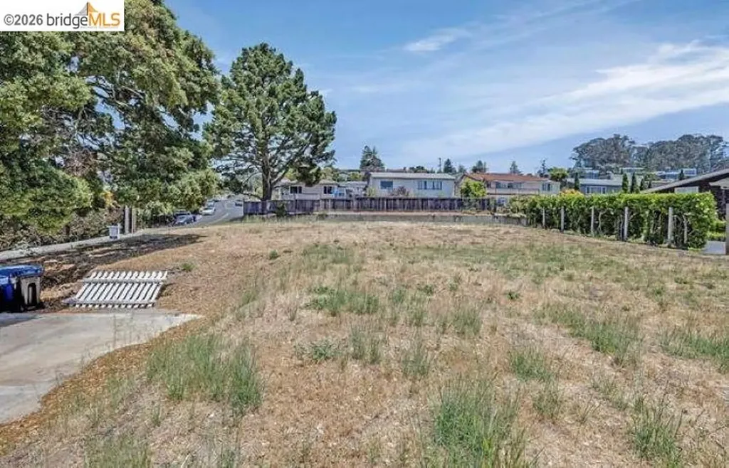 El Cerrito CA, 8246 Terrace Drive