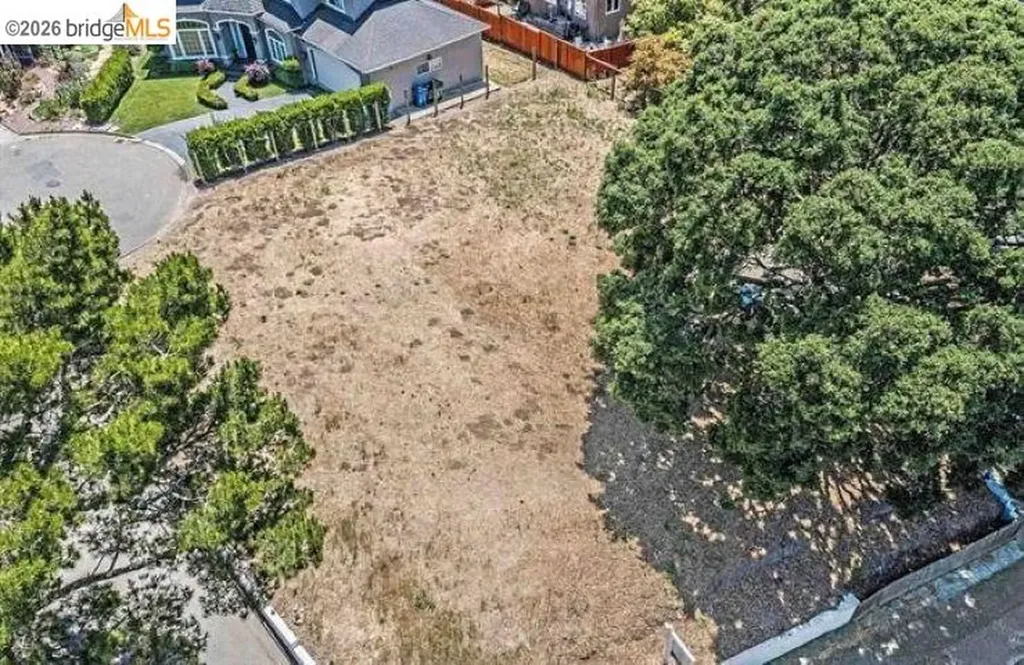 8246 Terrace Drive El Cerrito CA 94530