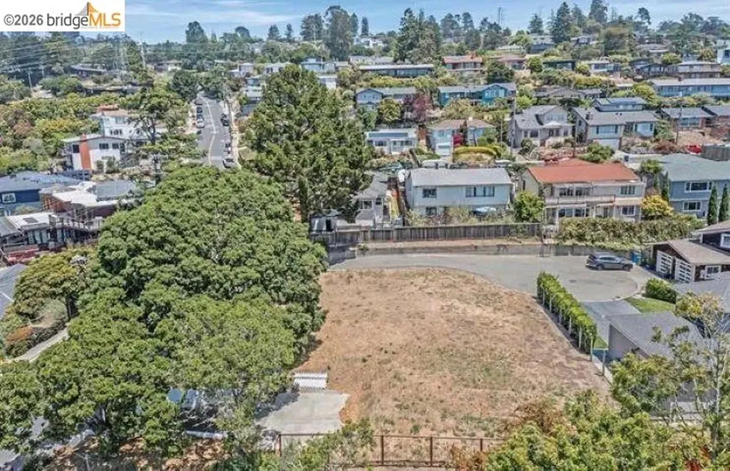 8246 Terrace Drive El Cerrito CA 94530