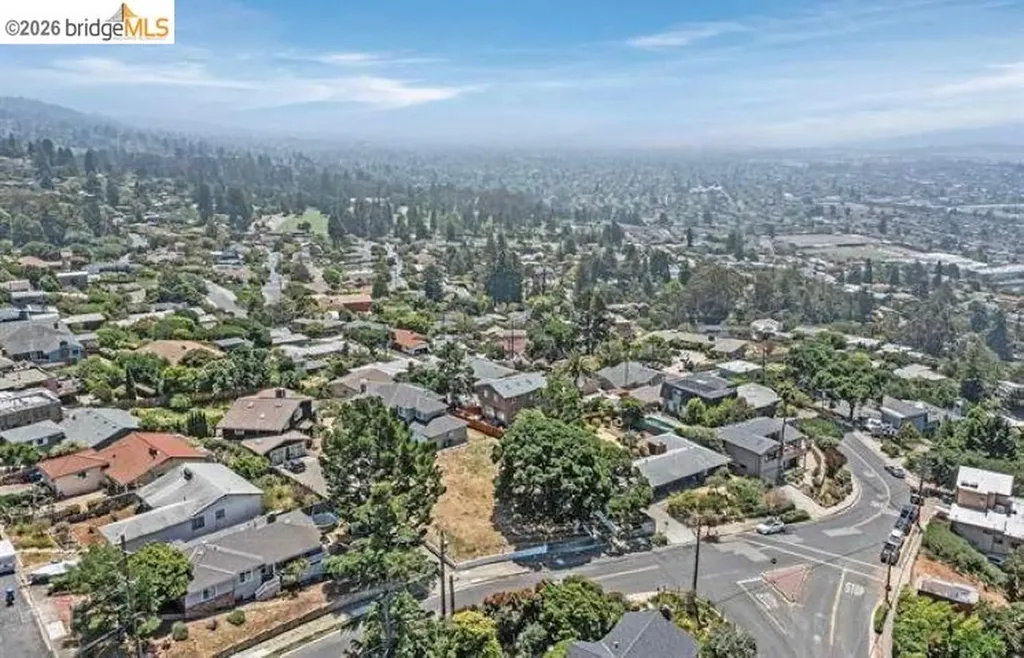 8246 Terrace Drive El Cerrito CA 94530