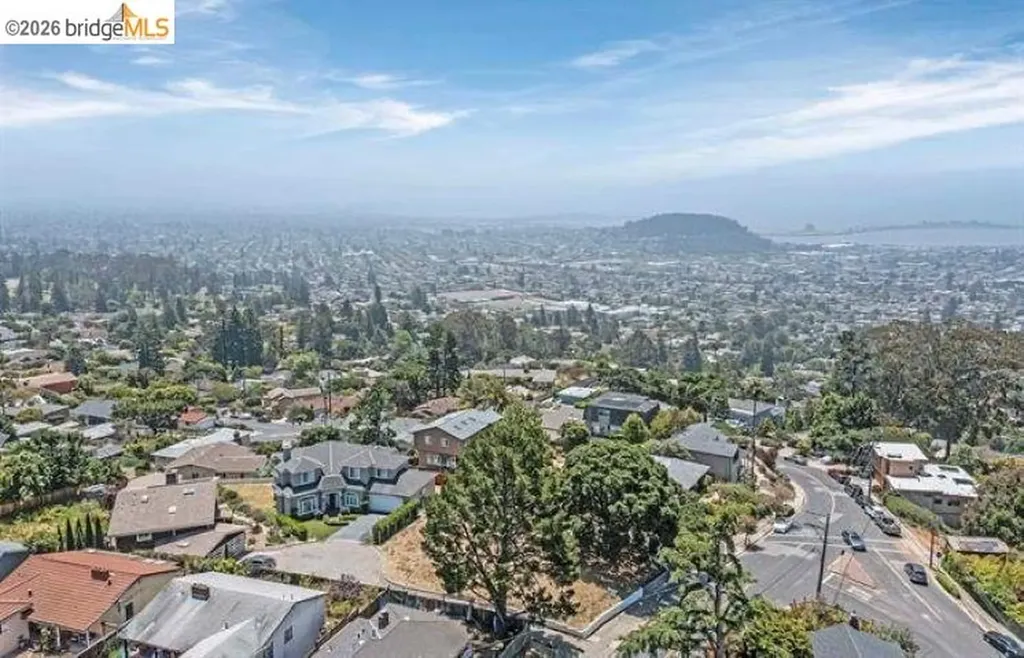 8246 Terrace Drive El Cerrito CA 94530