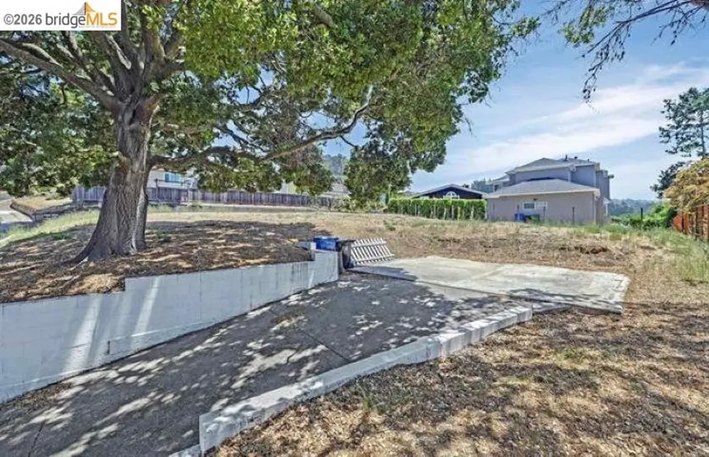 8246 Terrace Drive El Cerrito CA 94530
