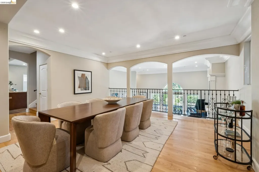 6929 Bristol Drive Berkeley CA 94705