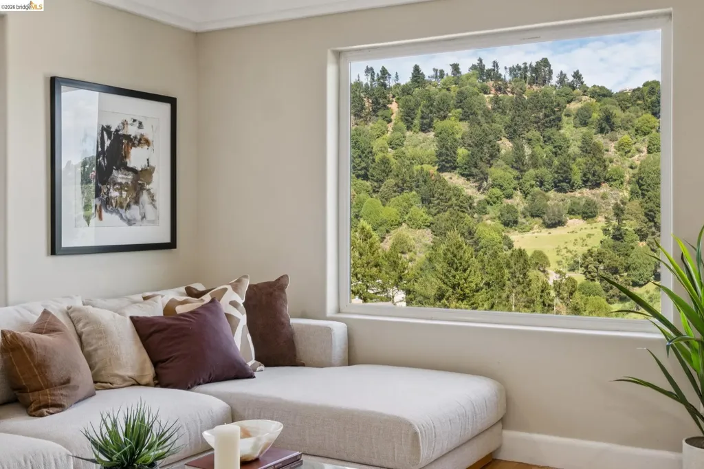 6929 Bristol Drive Berkeley CA 94705