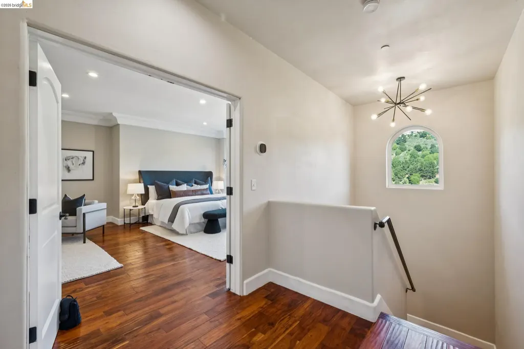 6929 Bristol Drive Berkeley CA 94705