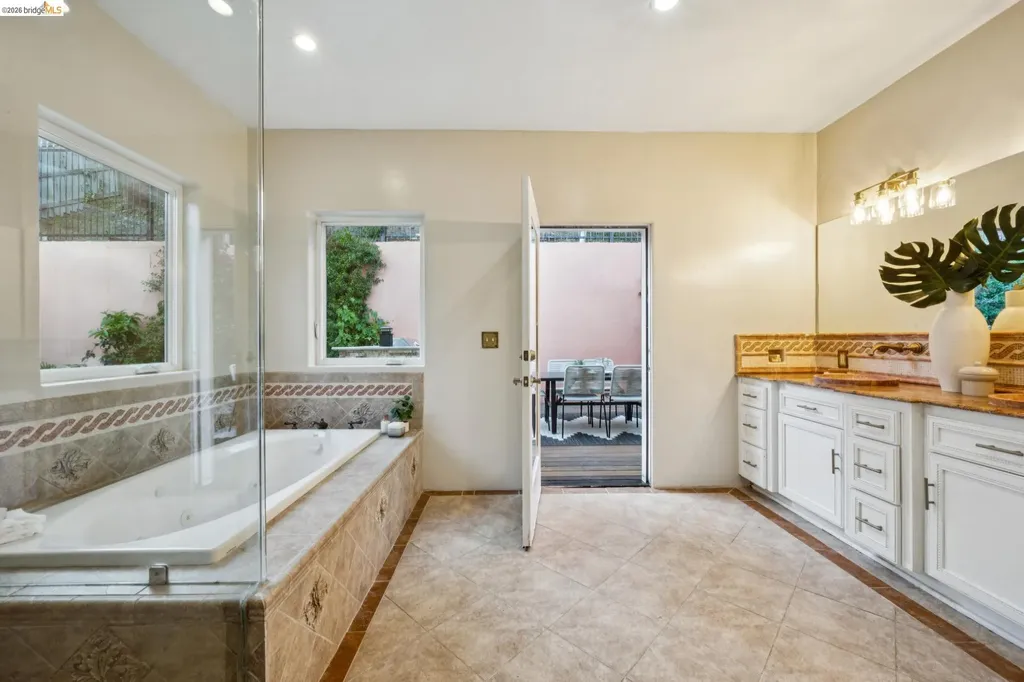 6929 Bristol Drive Berkeley CA 94705