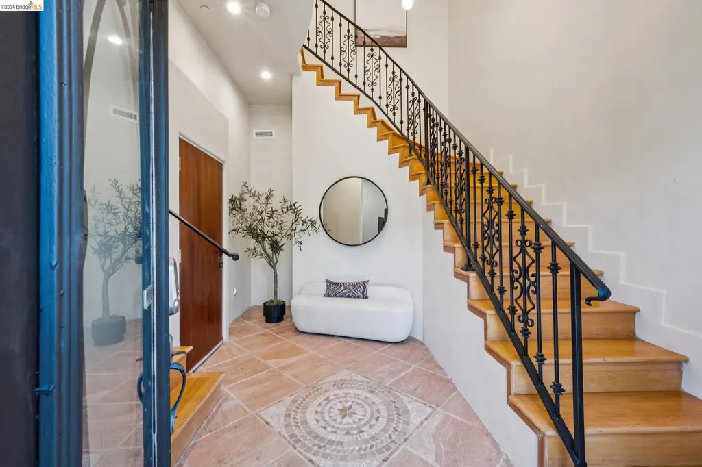 6929 Bristol Drive Berkeley CA 94705