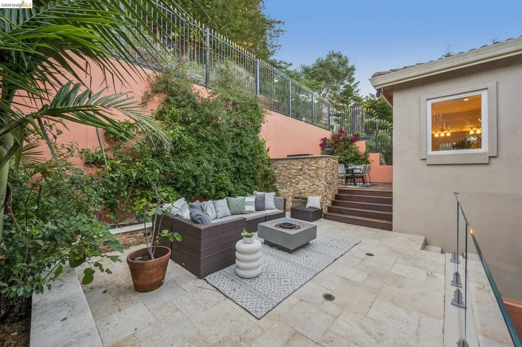 6929 Bristol Drive Berkeley CA 94705