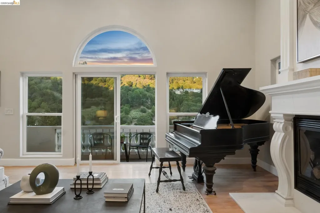 6929 Bristol Drive Berkeley CA 94705