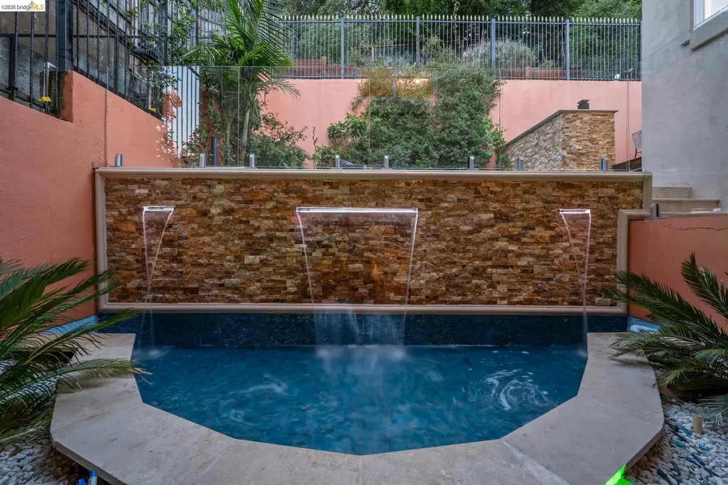 6929 Bristol Drive Berkeley CA 94705