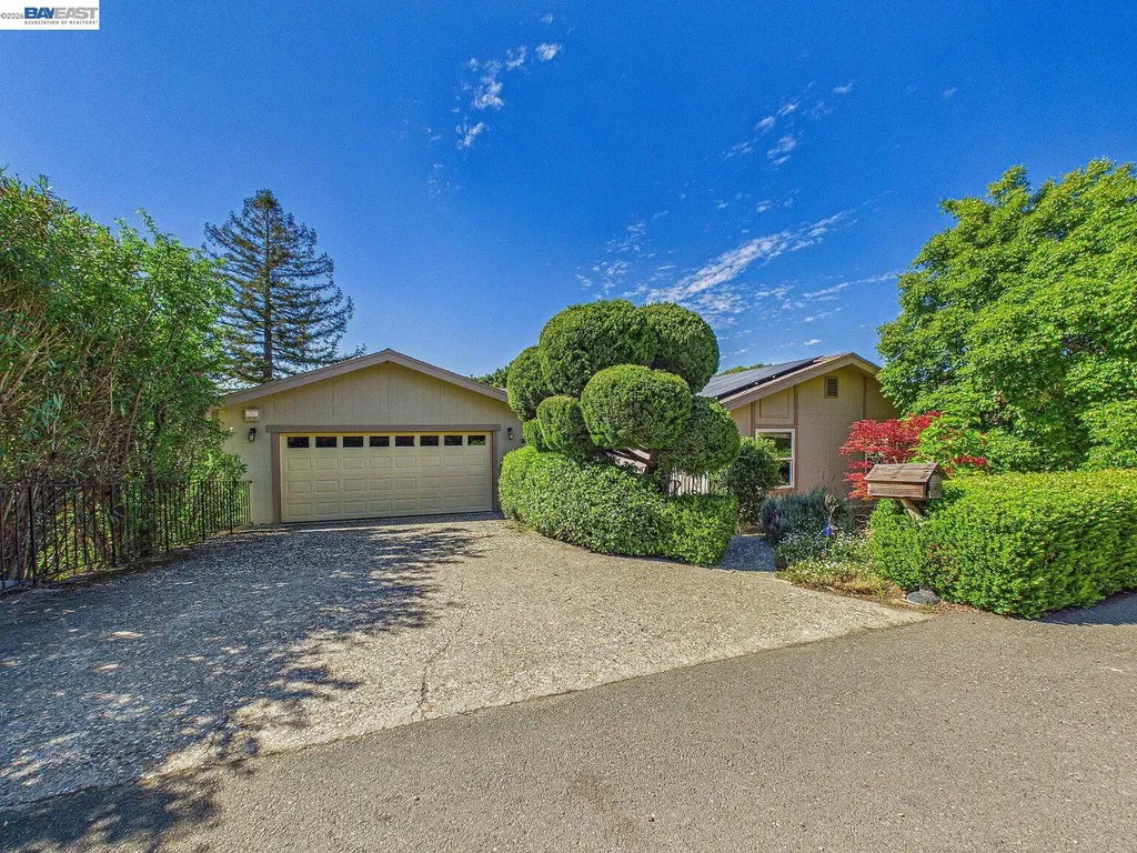 16 Valley View Court El Sobrante CA 94803