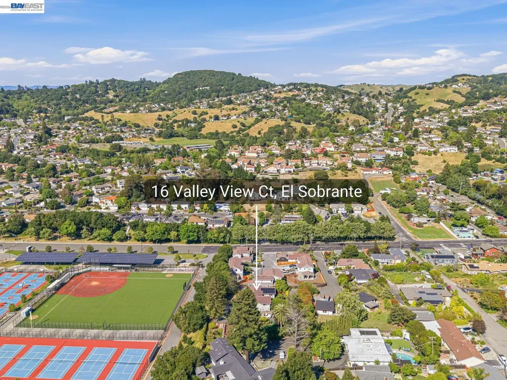 16 Valley View Court El Sobrante CA 94803