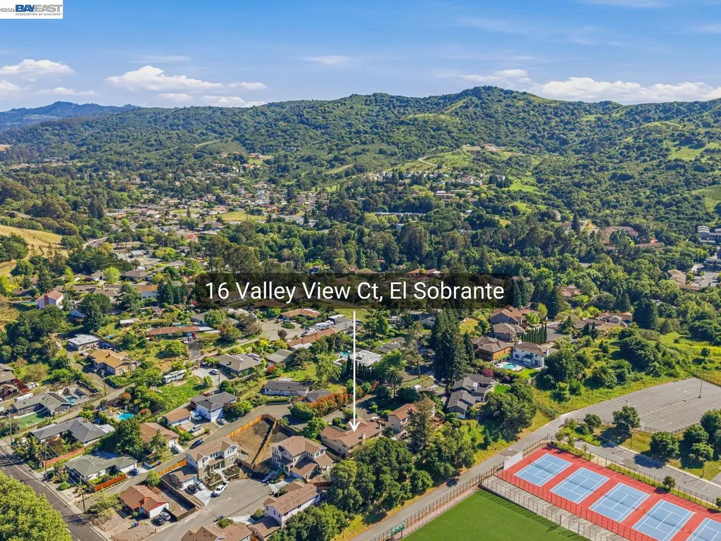 16 Valley View Court El Sobrante CA 94803