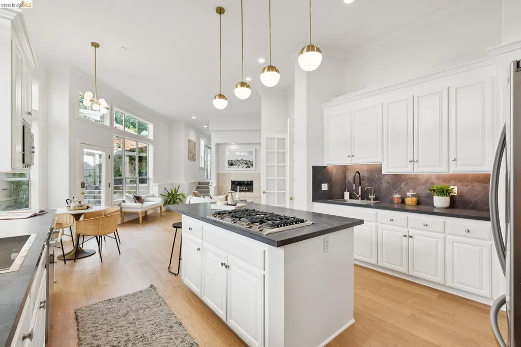23 Valant Place Piedmont CA 94610