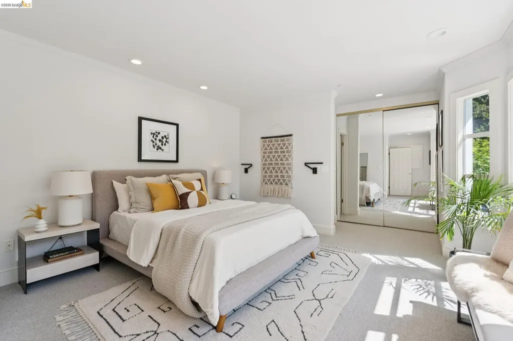23 Valant Place Piedmont CA 94610