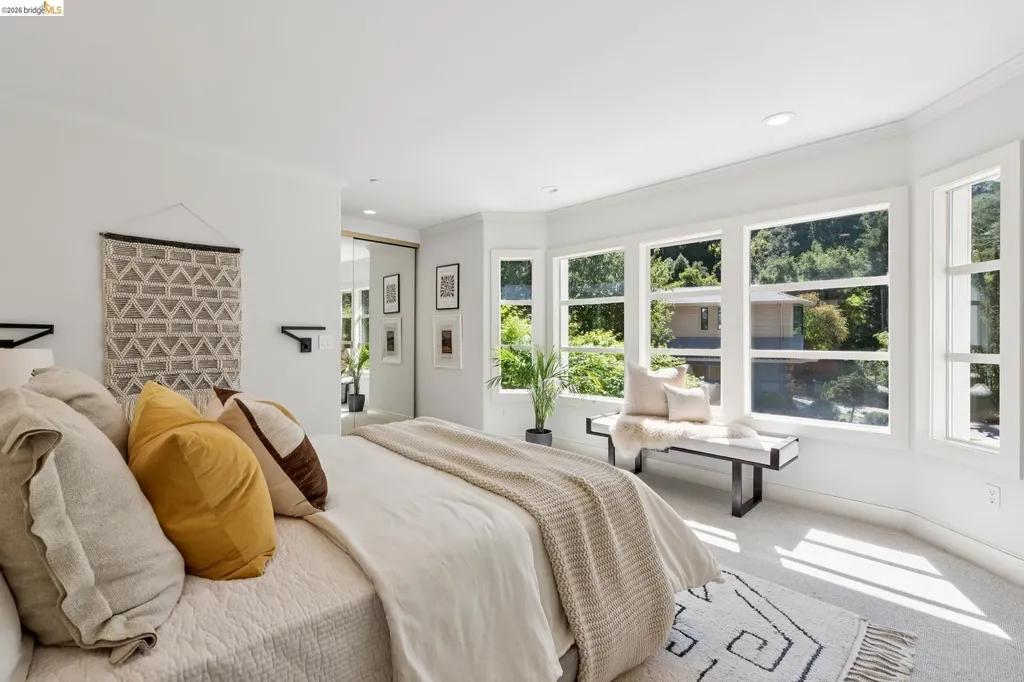 23 Valant Place Piedmont CA 94610