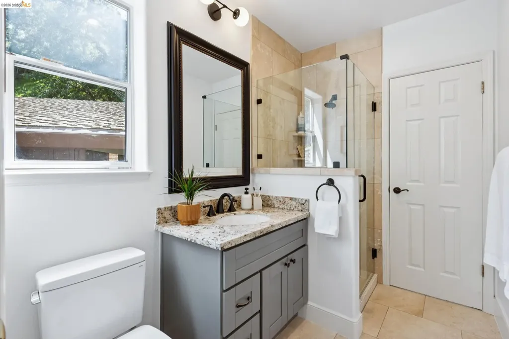 23 Valant Place Piedmont CA 94610