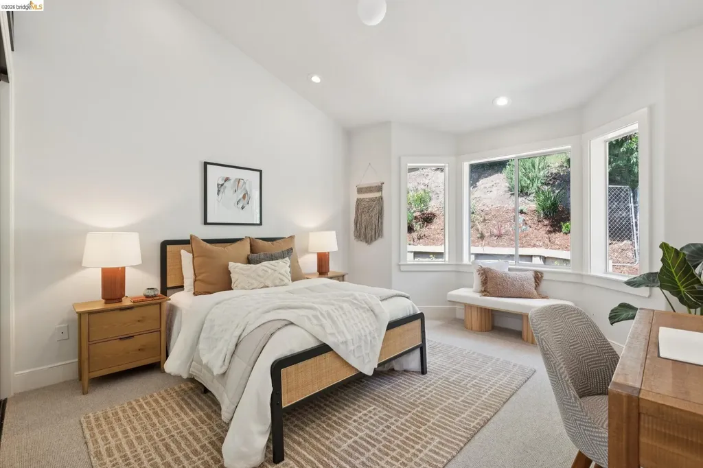 23 Valant Place Piedmont CA 94610