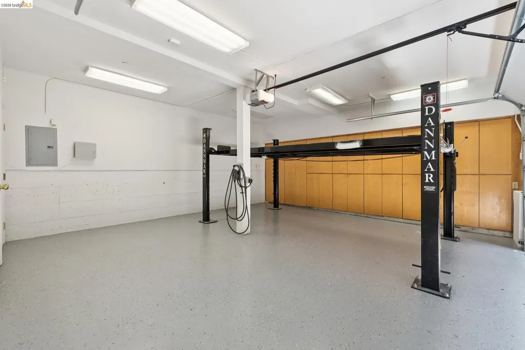 23 Valant Place Piedmont CA 94610