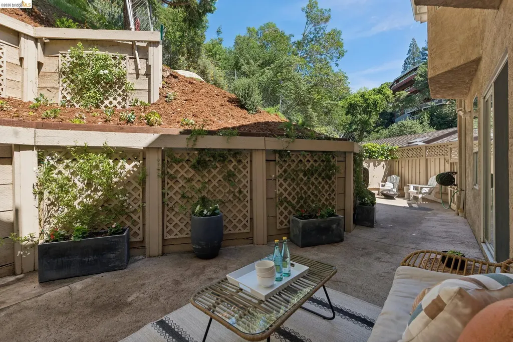 23 Valant Place Piedmont CA 94610