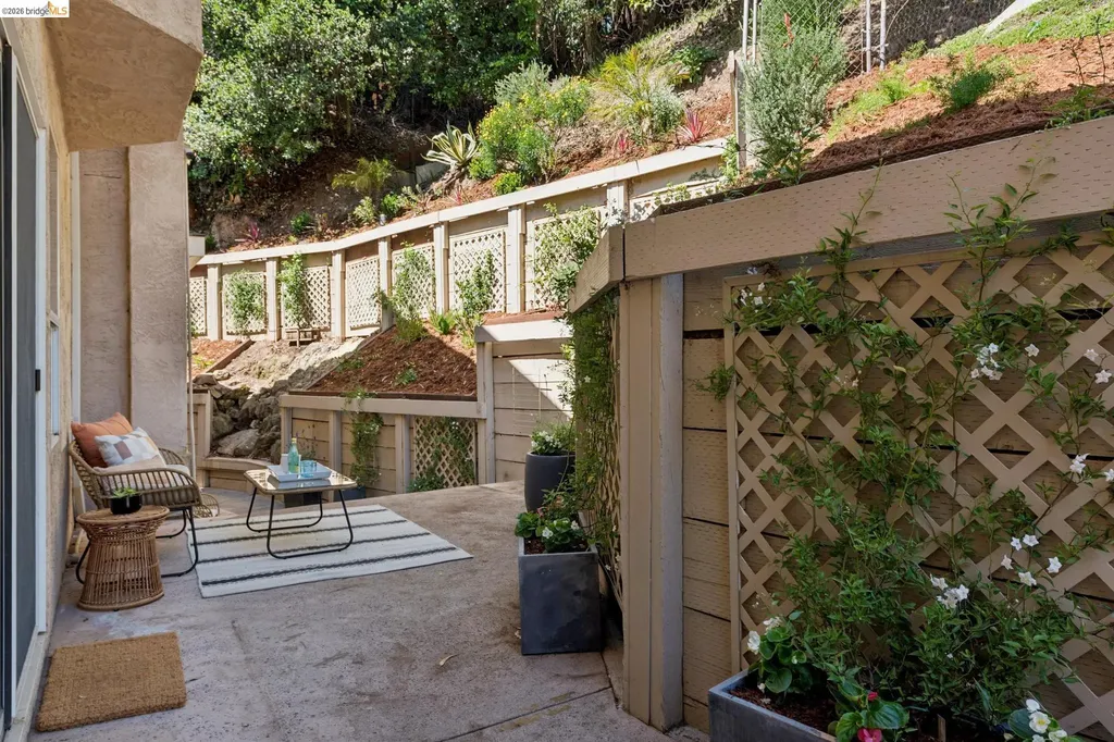 23 Valant Place Piedmont CA 94610