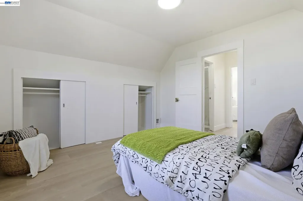 219 Jules Avenue San Francisco CA 94112