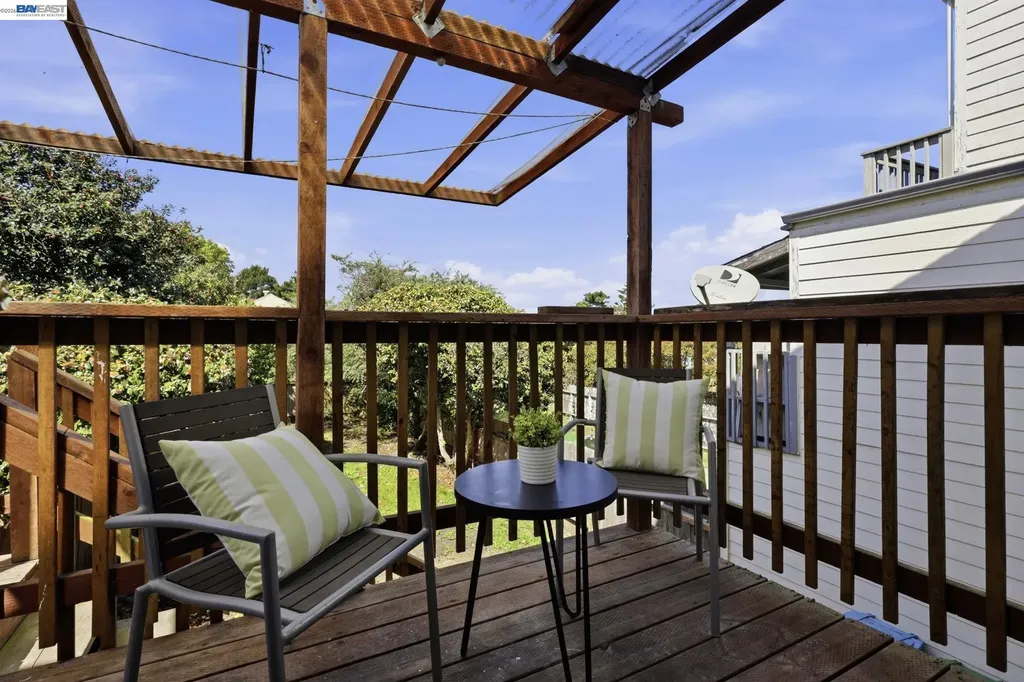 219 Jules Avenue San Francisco CA 94112
