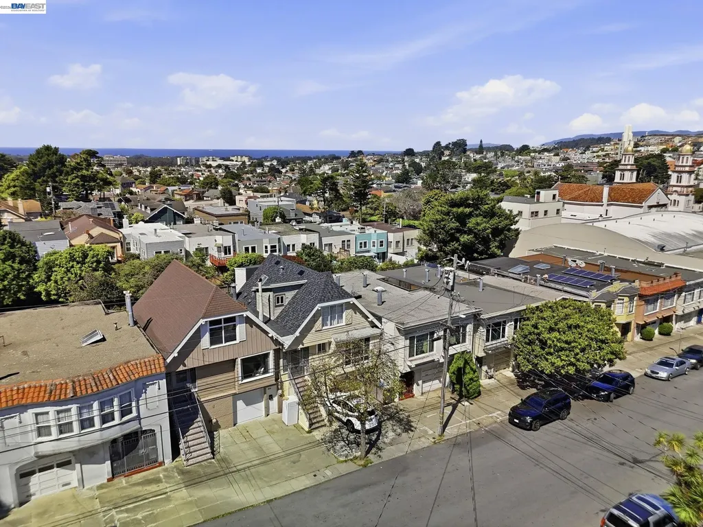 219 Jules Avenue San Francisco CA 94112
