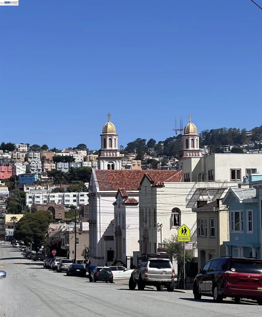 219 Jules Avenue San Francisco CA 94112