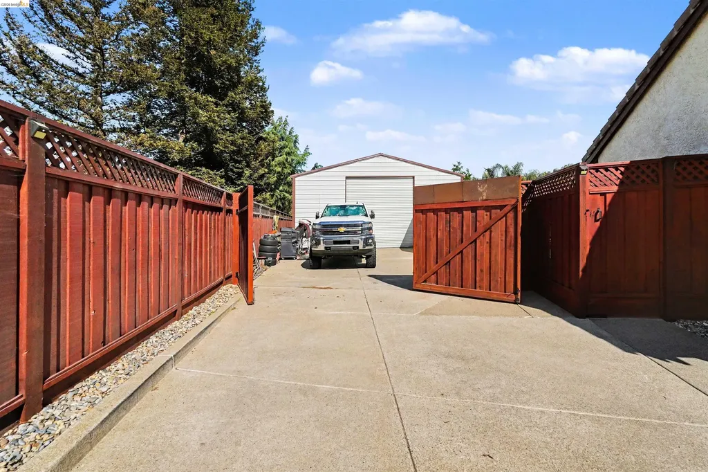 2752 Placer Drive Oakley CA 94561