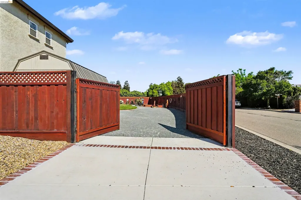 2752 Placer Drive Oakley CA 94561