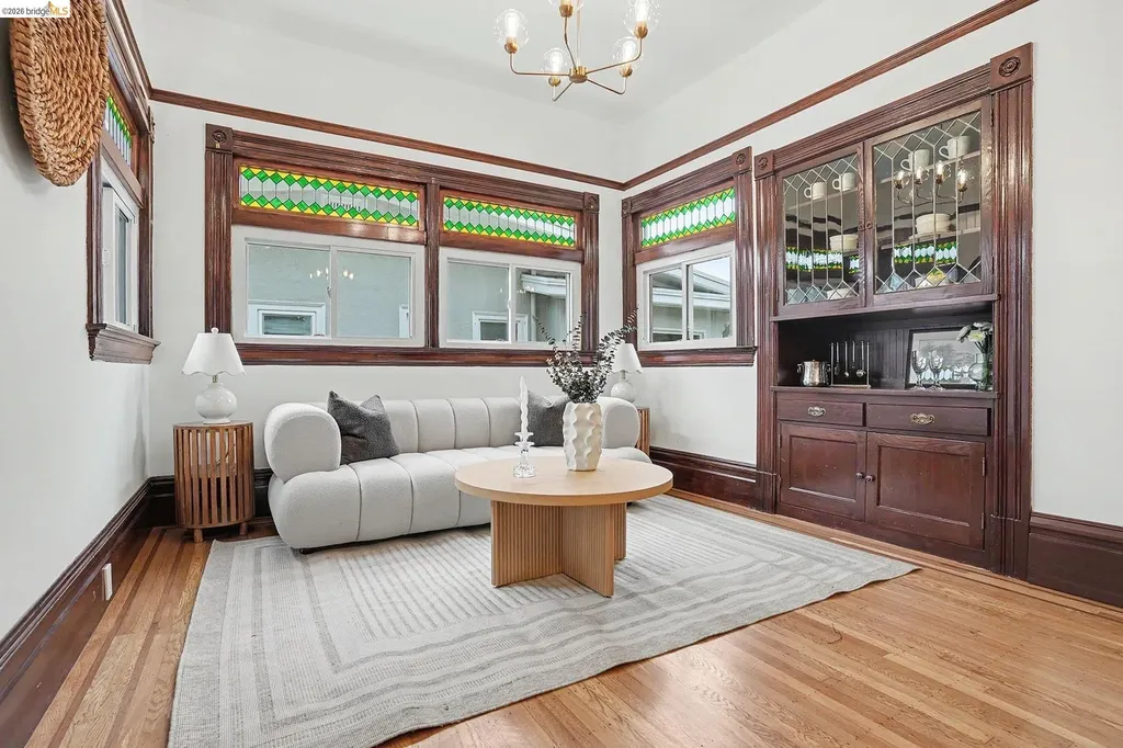 865 Cedar Street Alameda CA 94501
