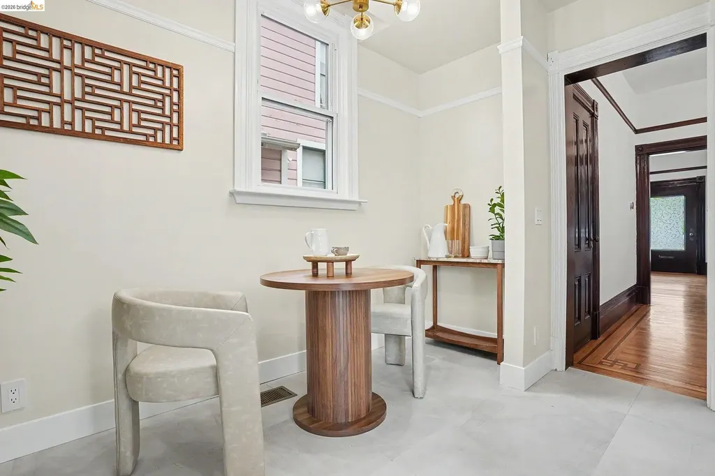 865 Cedar Street Alameda CA 94501