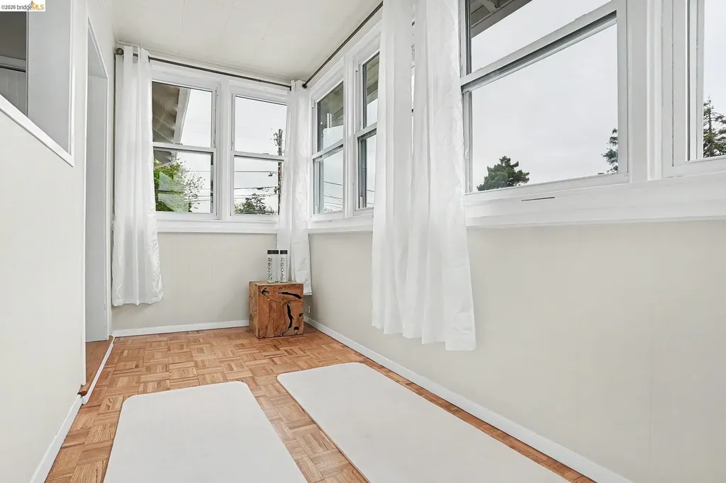 865 Cedar Street Alameda CA 94501