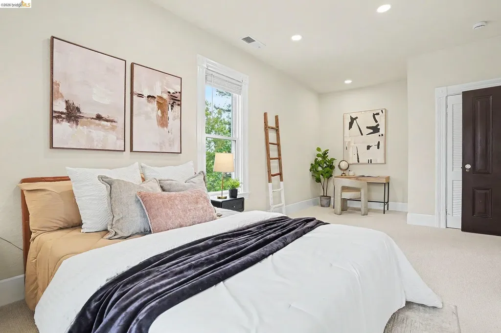 865 Cedar Street Alameda CA 94501