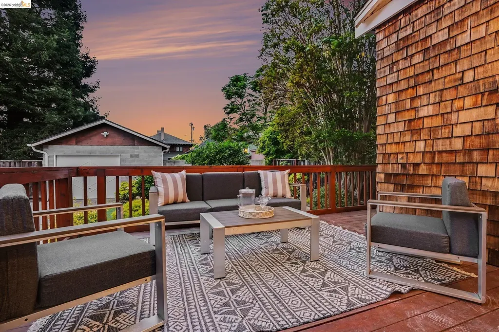 865 Cedar Street Alameda CA 94501