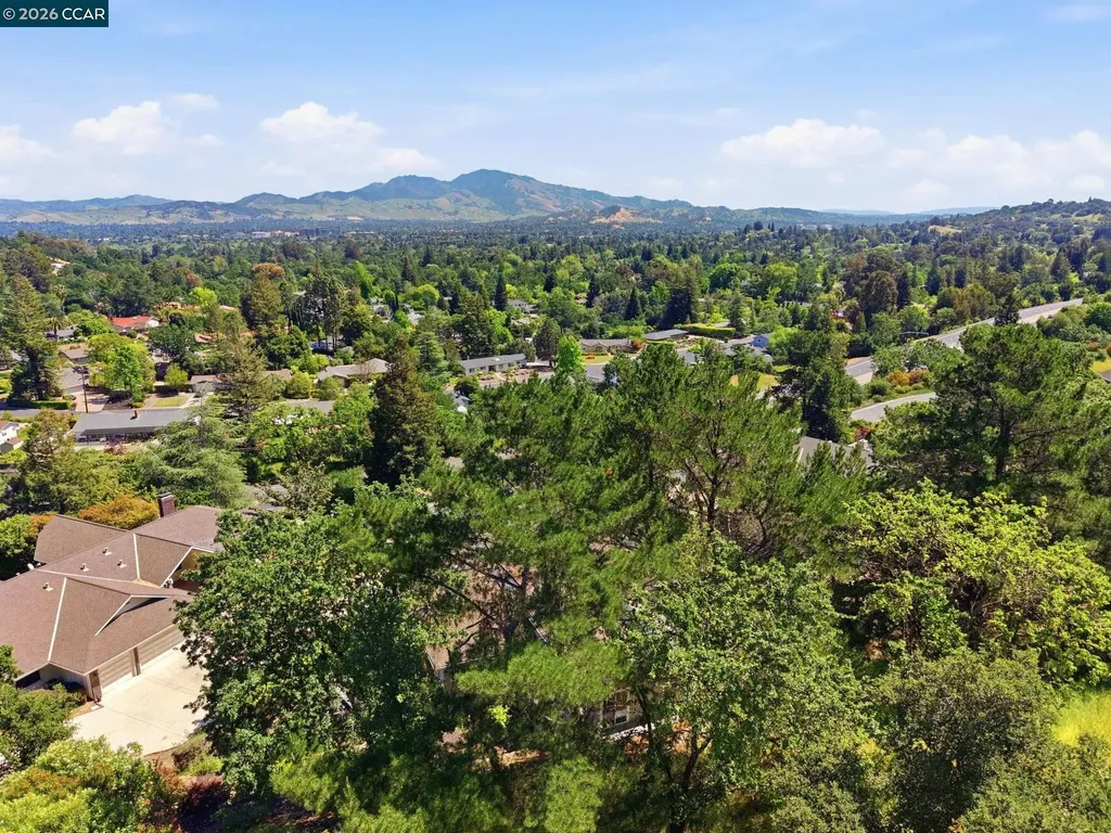 1715 Greenhills Court Lafayette CA 94549