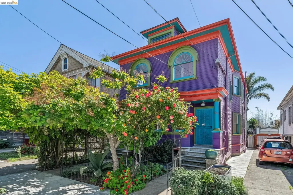 821 32nd Oakland CA 94608