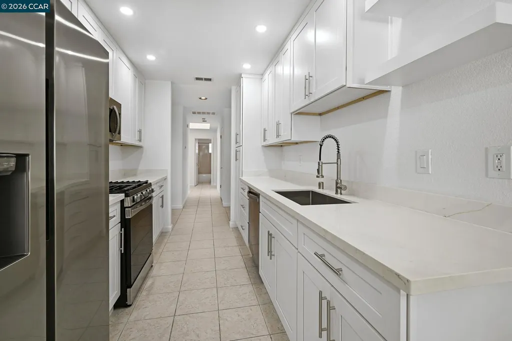 320 Warmcastle Court Martinez CA 94553
