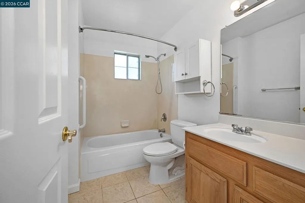 320 Warmcastle Court Martinez CA 94553