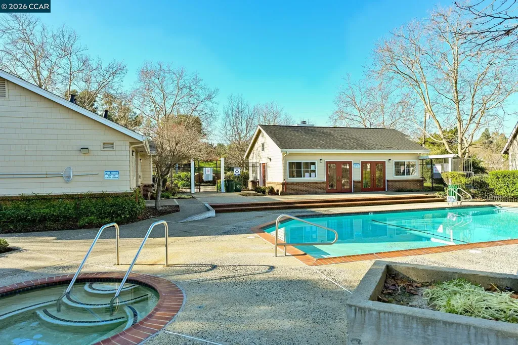 320 Warmcastle Court Martinez CA 94553