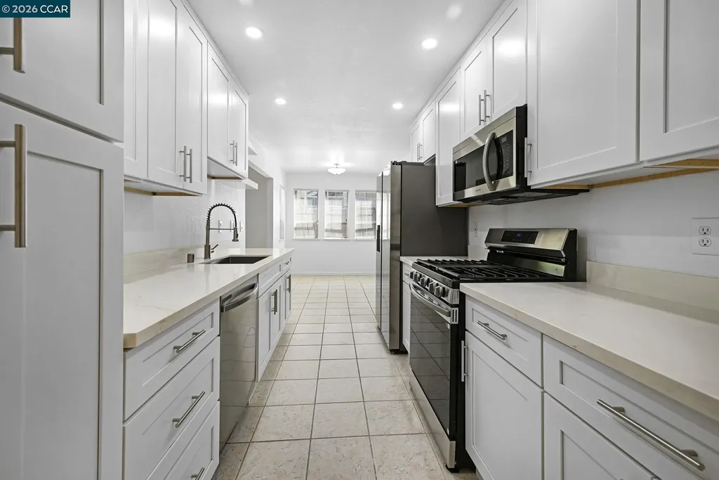 320 Warmcastle Court Martinez CA 94553