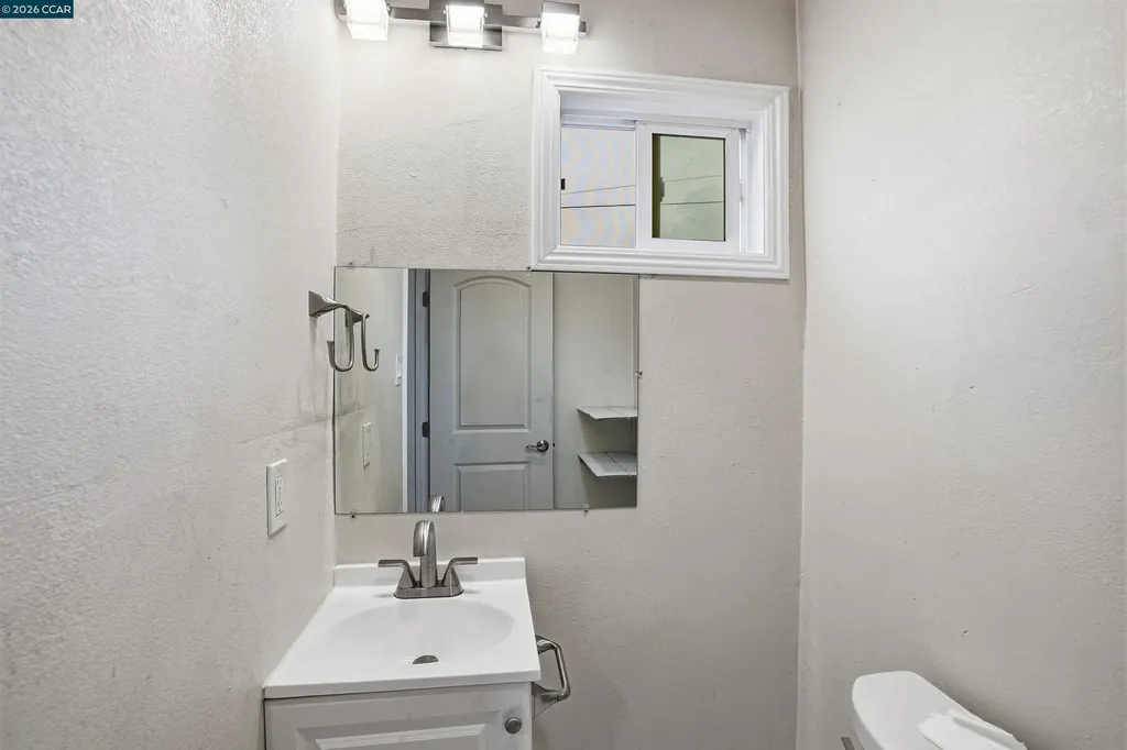 308 17th Pittsburg CA 94565
