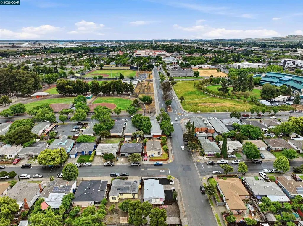 308 17th Pittsburg CA 94565