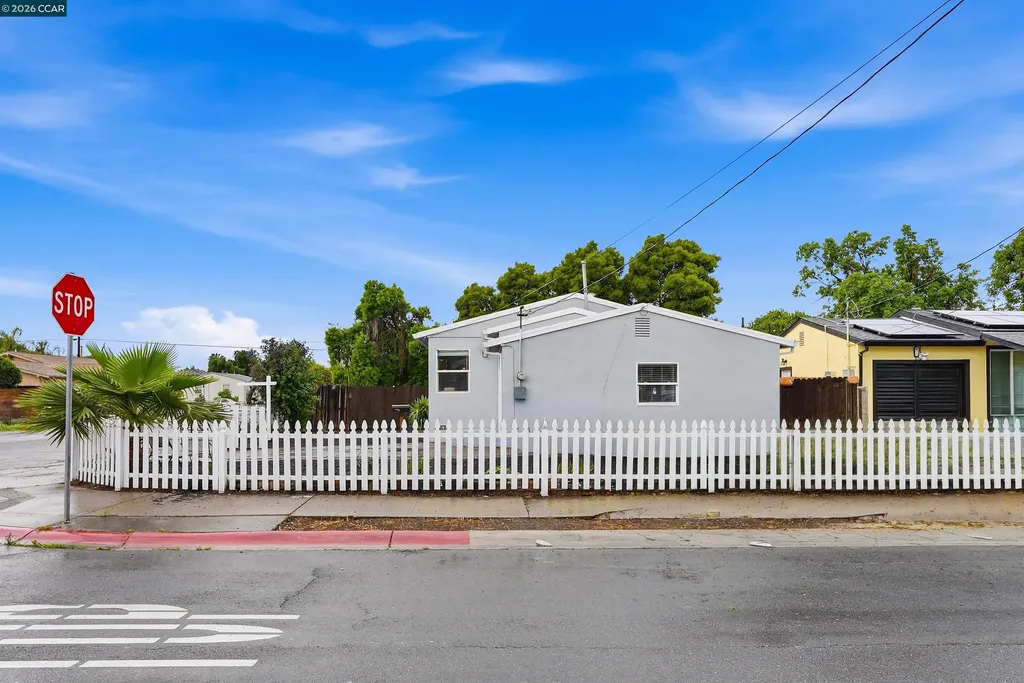 308 17th Pittsburg CA 94565