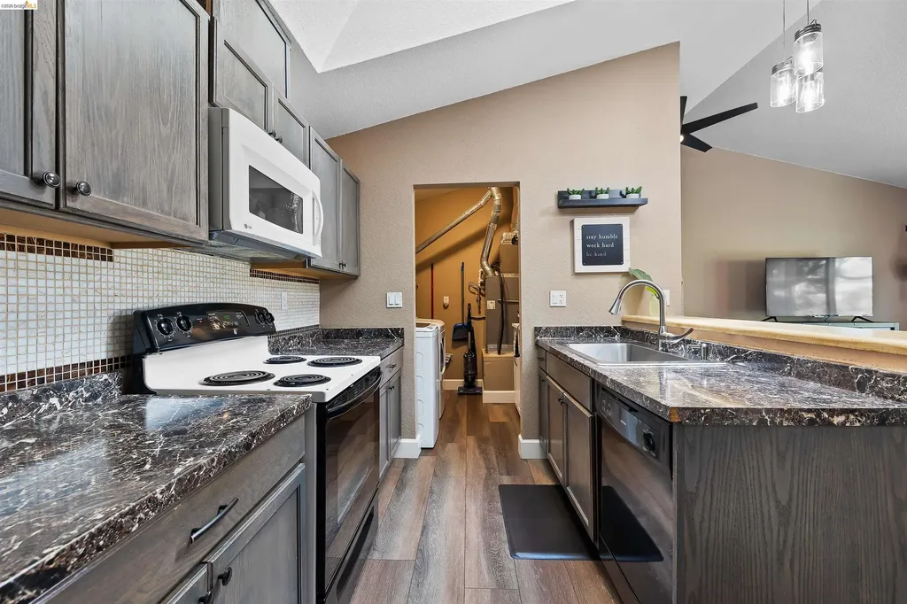 906 Villa Terrace Brentwood CA 94513