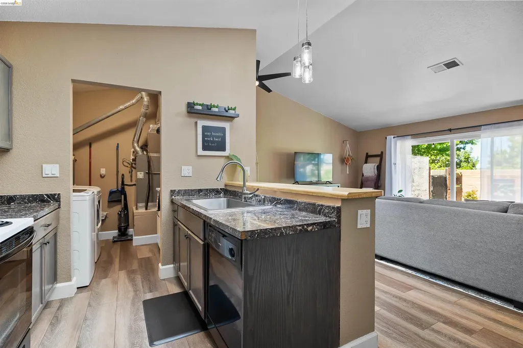 906 Villa Terrace Brentwood CA 94513