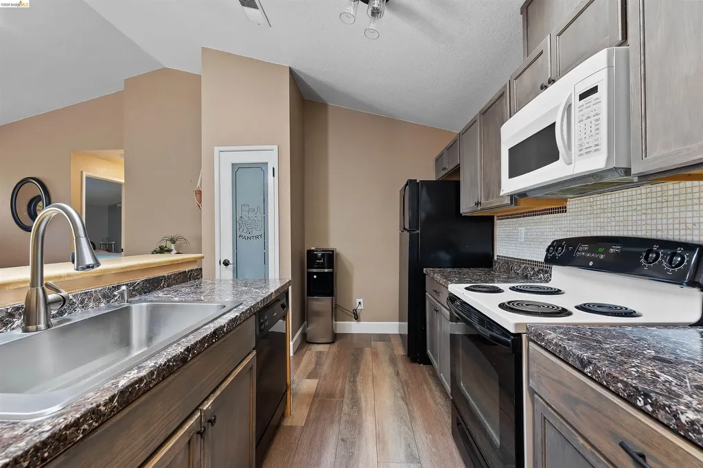 906 Villa Terrace Brentwood CA 94513